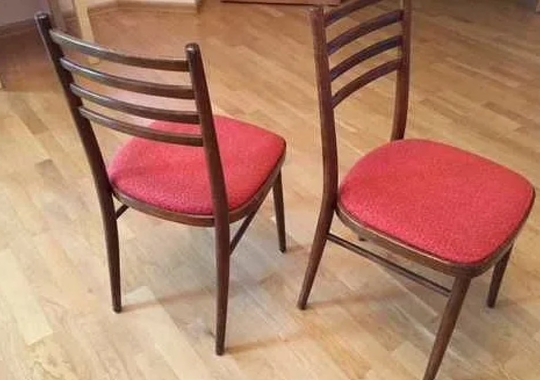 Отдам два стула